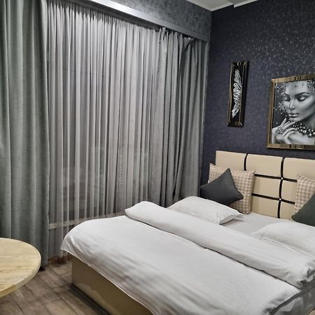 יירבאן Day Inn Hotel מראה חיצוני תמונה