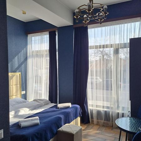 יירבאן Day Inn Hotel מראה חיצוני תמונה