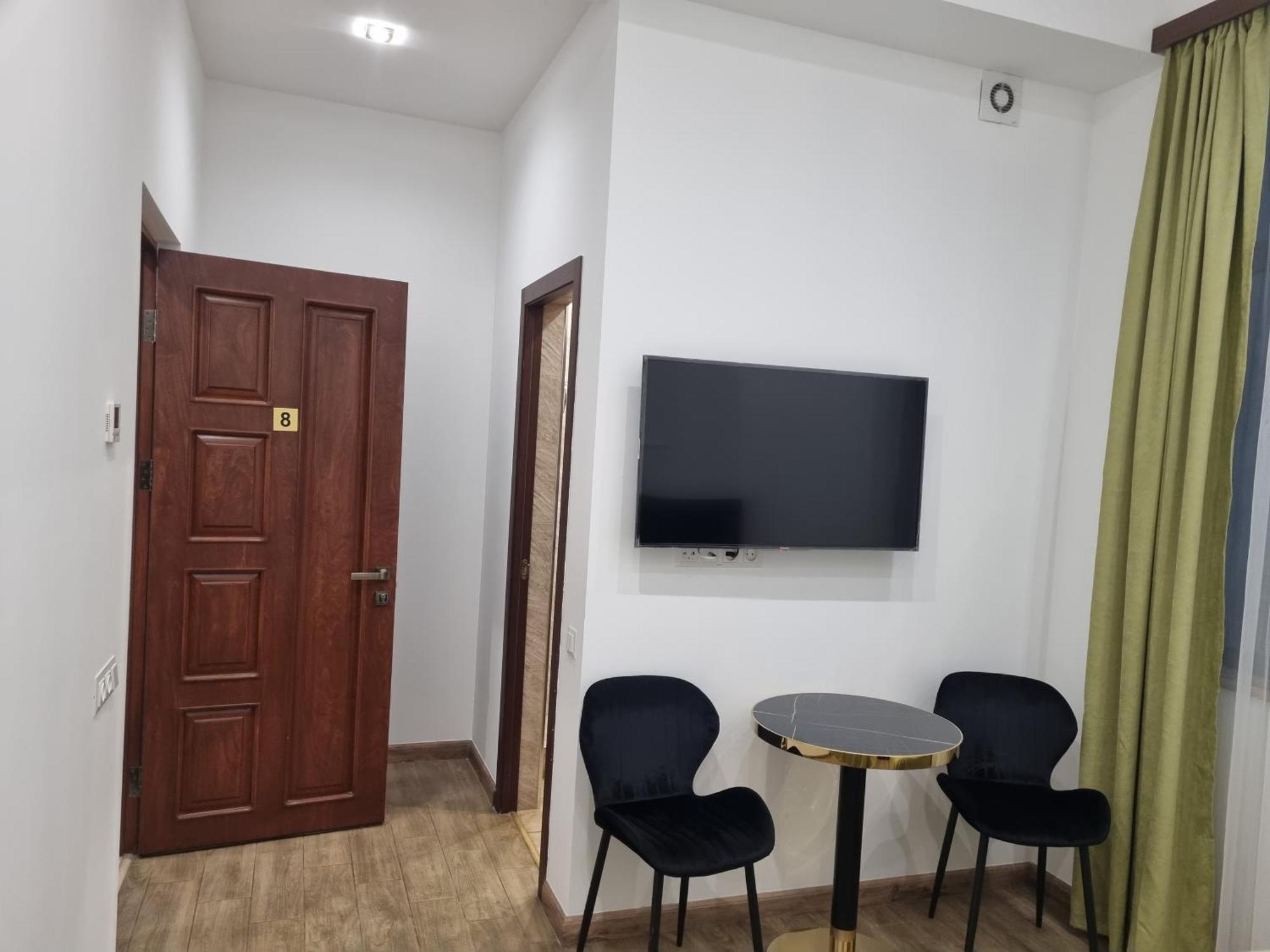 יירבאן Day Inn Hotel מראה חיצוני תמונה