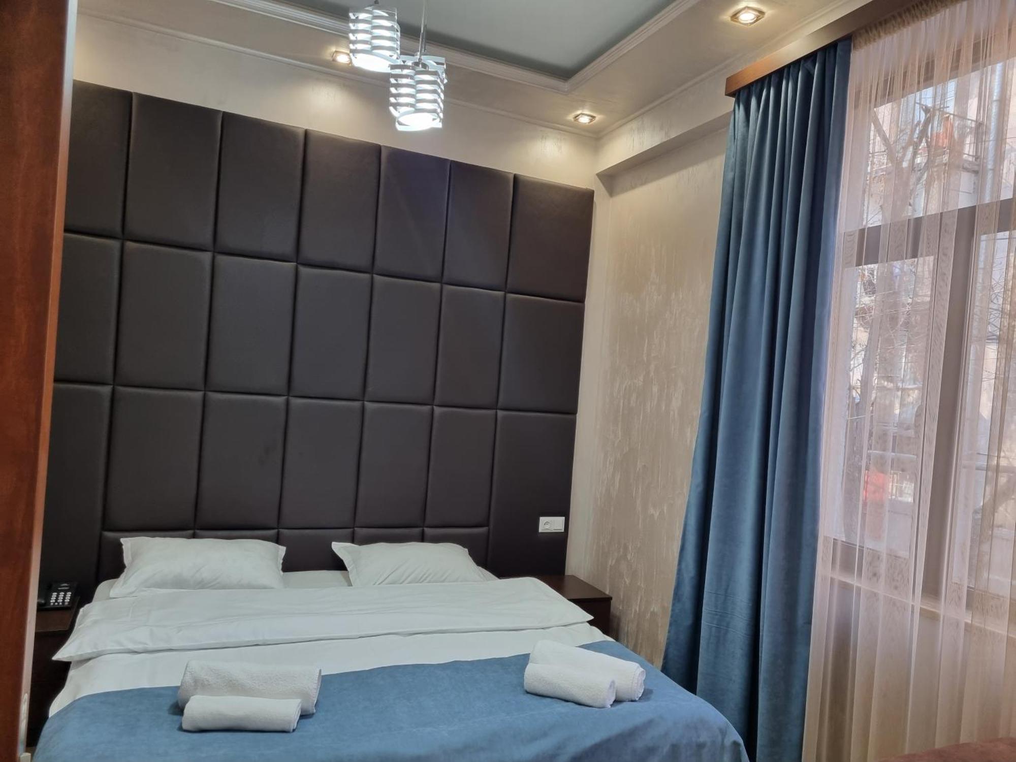 יירבאן Day Inn Hotel מראה חיצוני תמונה