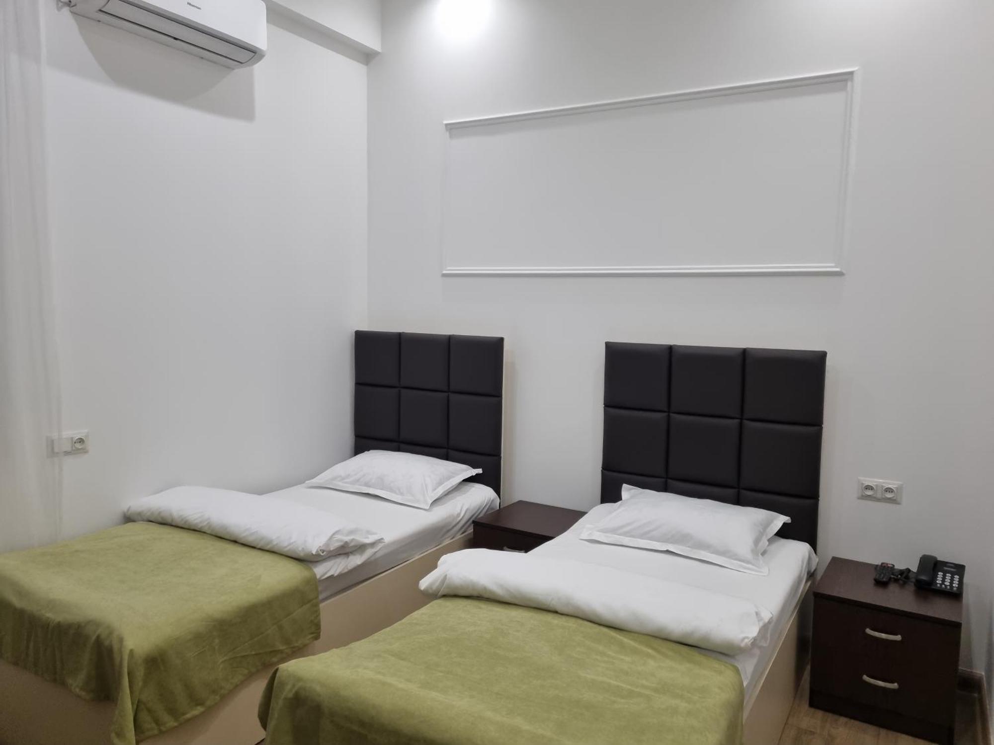 יירבאן Day Inn Hotel מראה חיצוני תמונה