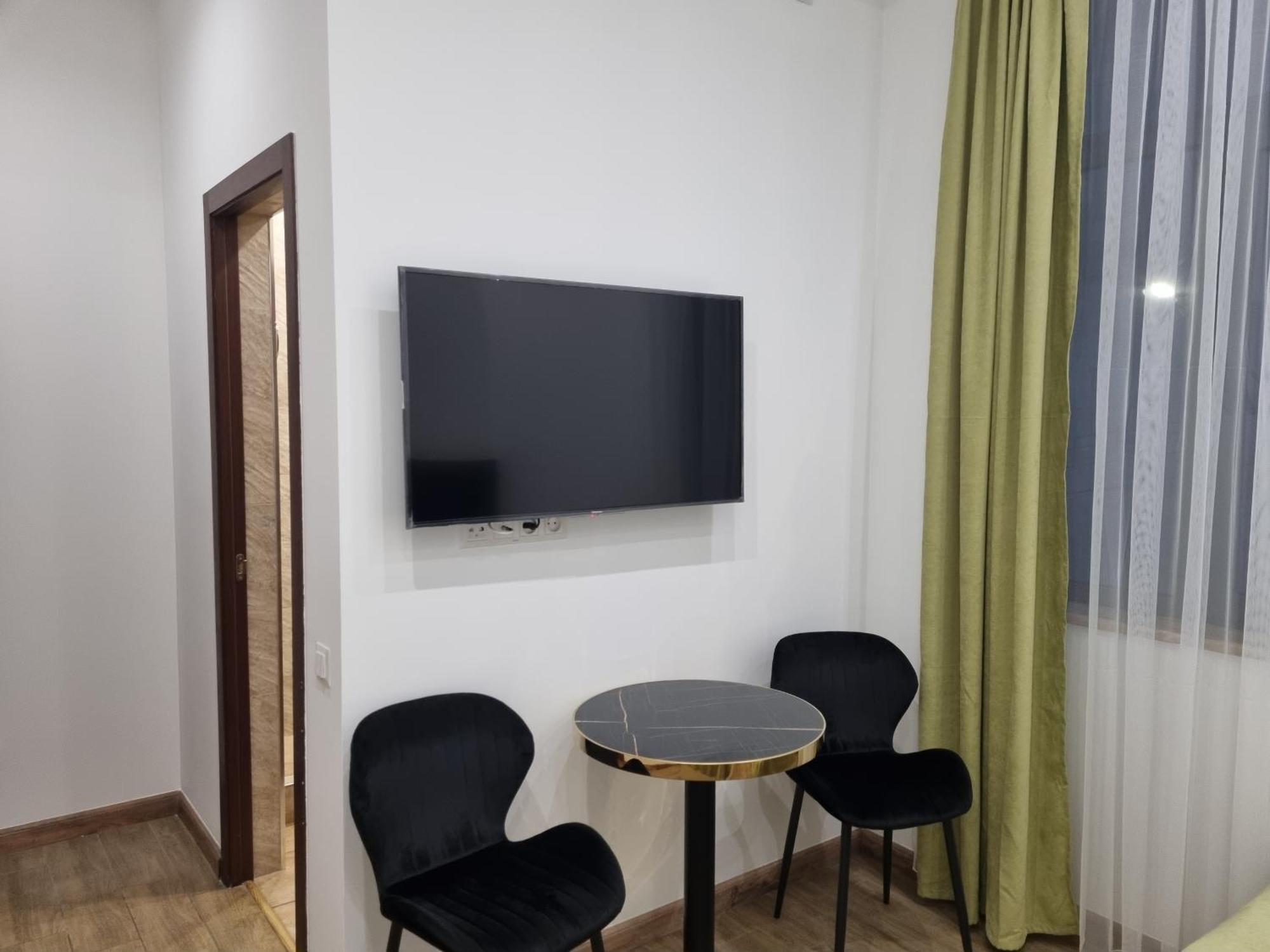 יירבאן Day Inn Hotel מראה חיצוני תמונה