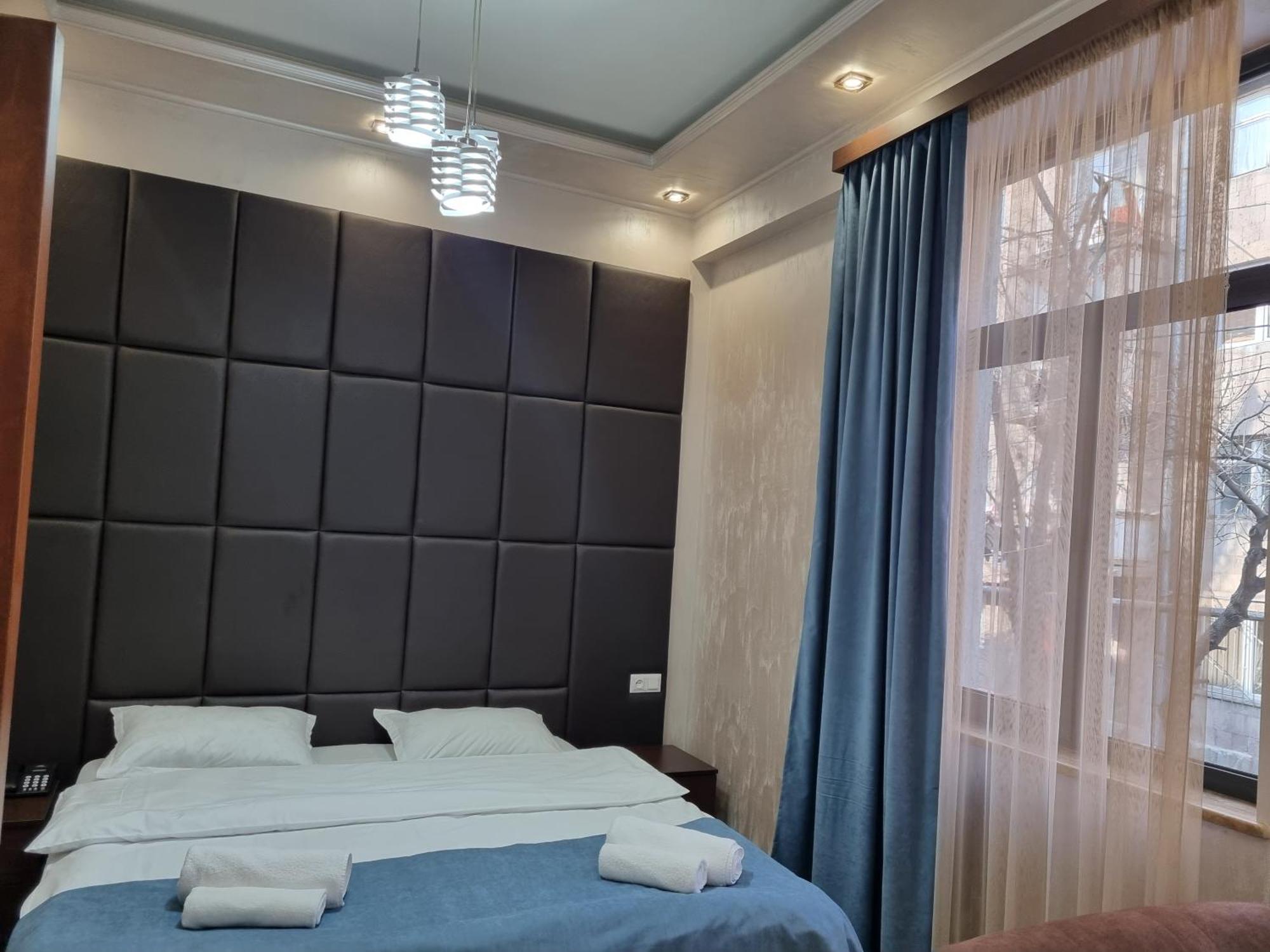 יירבאן Day Inn Hotel מראה חיצוני תמונה