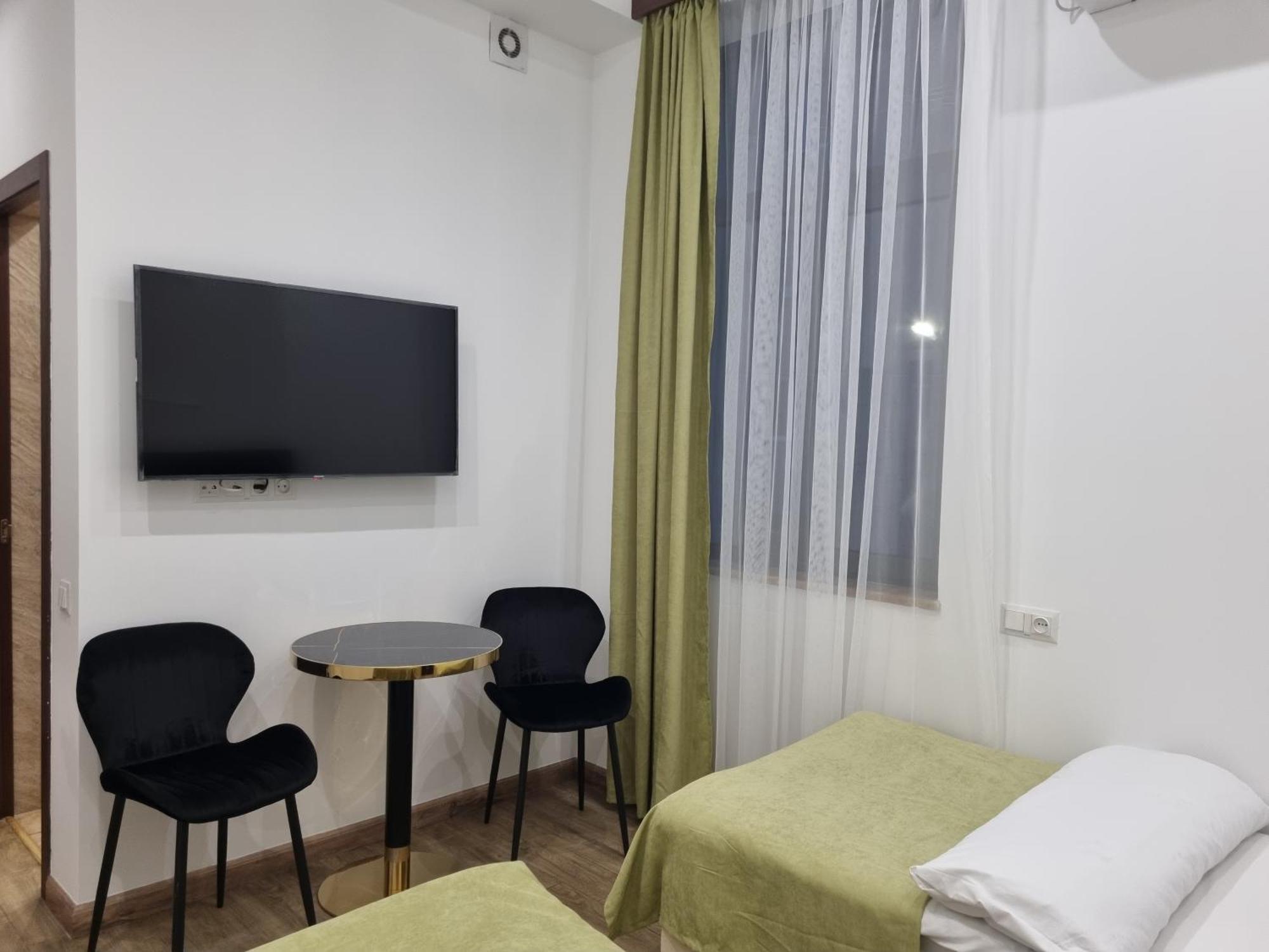 יירבאן Day Inn Hotel מראה חיצוני תמונה