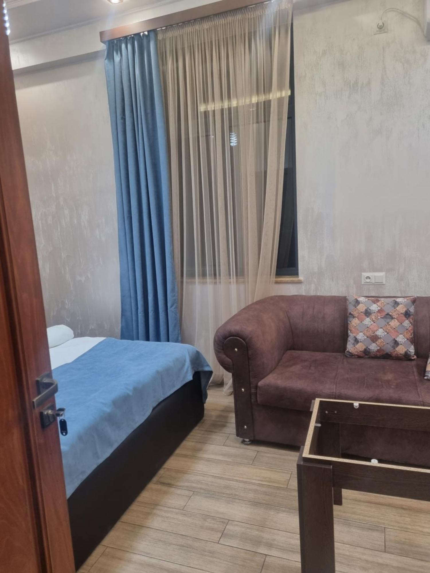 יירבאן Day Inn Hotel מראה חיצוני תמונה